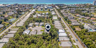 Beautiful 4 Bedroom Beach-Style Cottage! Gallery 1