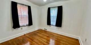 532 DUNLAP Street Gallery 11