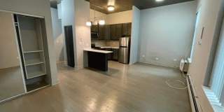 4602 North Clarendon Ave. Gallery 1