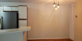 11705-A SUMMERCHASE Circle Gallery 3