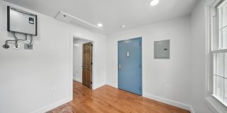 14 Yankee Place Gallery 4