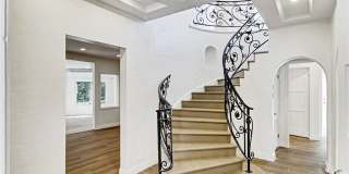 10563 Lindbrook Drive Gallery 2