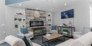 Royal Pointe Gallery 17