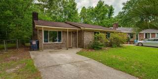 3 Bedroom 1.5 Bath Home in Holly Court - Goose Creek Gallery 1