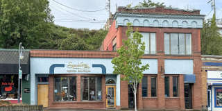 112 1/2 E 1st Street #204 Gallery 1