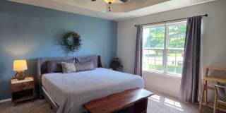 Fully Furnished 4BR Home with Fenced Yard & 2-Car Garage in Stoneburrow Gallery 13