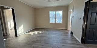 316-318 W. Adams St. Gallery 5