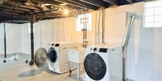 Complete Ferndale Renovation - 4 Bedrooms and Two Full Bathrooms! Gallery 28