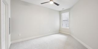 The Huntley Gallery 94