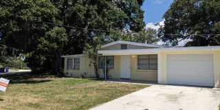 Conveniently located 2/1 Florida home with private backyard Gallery 1