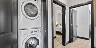 Axis Midtown Gallery 17