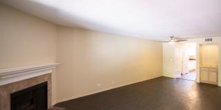 Stunning Updated 2BD/2BA Condo in Signal Hill AVAILABLE FOR IMMEDIATE MOVE IN Gallery 5