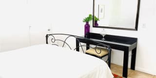 4615 North Miami Avenue Gallery 6