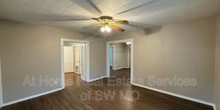 1169 S Kimbrough Gallery 3