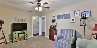 3173 Hunt Gallery 3
