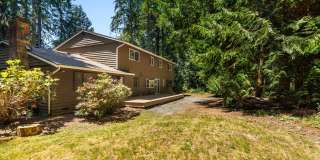 Woodinville Home with Spacious Layout & Updated Interior Gallery 6