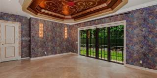 674 Ocean Blvd Gallery 18