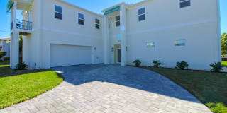 ** LUXURY WATERFRONT LIVING ** BRAND-NEW CONSTRUCTION  ** IMPERIAL SHORES OF BONITA SPRINGS ** 3 Bedrooms\3.5 Bathroom ** Seasonal  ** BE THE FIRST TO LIVE HERE ** DOLPHIN & MANATEE SIGHTINGS ** Gallery 4