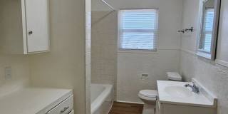 4 bed 2.5 bath 4 bed 2.5 bath Gallery 29