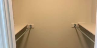Remodeled 3 Bedroom near Moore Gallery 36