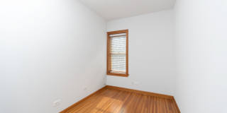 5610 N Kenmore Avenue Gallery 21