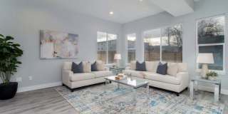 1901 Jay Street Gallery 9