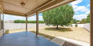 Large home in Pflugerville!  3 car garage - Highland Park Neighborhood Gallery 40