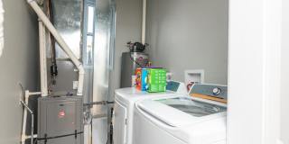 3547 N Sheffield Gallery 8