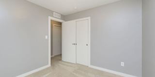 2011 Bellefontaine Street Gallery 12