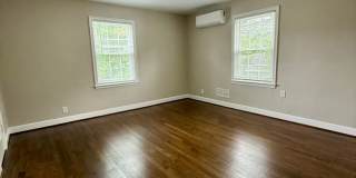Beautifully Renovated 2 Bedroom, 1 Bath Duplex in Southwest Roanoke City Beautifully Renovated 2 Bedroom, 1 Bath Duplex in Southwest Roanoke City Gallery 13