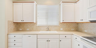 311 Dove Hollow Trl-Unfurnished Sun City Rental Available 09/05/2026! Gallery 12