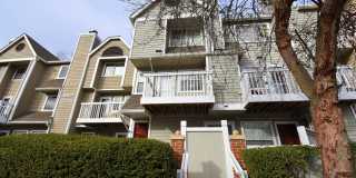 Two Level (1BR/1BTH) Condo in Gables on Tuckerman!! Gallery 4