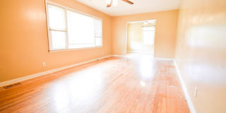 Coming Soon! 3 Bedroom 1 Bathroom - Pets Considered Gallery 8