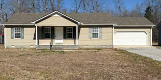 Spacious 3 BedroomHome with Large Yard!! Gallery 1