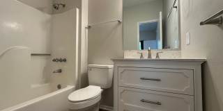 Recently renovated 1 bedroom 1 bath condo for rent in Riverwalk! Gallery 11