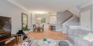 5112 KNAPP Place Gallery 12