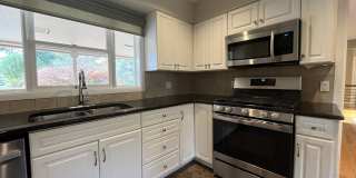 Beautiful 3-Bedroom Home with Remodeled Kitchen, Dual Living Spaces & Spacious Backyard Gallery 8