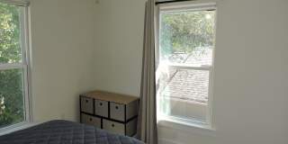 East Hill gem! Gallery 14