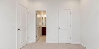 42482 DOGWOOD GLEN Square Gallery 4