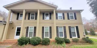 Charming 2 bedroom 1 bath duplex on Park Rd Gallery 1