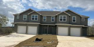 Luxury Living at Hunters Ranch – Now Leasing! Gallery 1