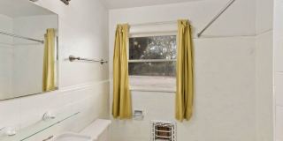 Live Close to Campus! 4 Bed/2 Bath Available for August 2026 Move-in! Gallery 13