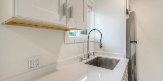 303 Farmers Lane - Fully Renovated! Gallery 16
