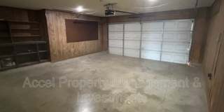 2405 Mimosa Street Gallery 29