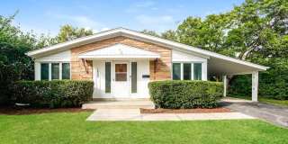 1462 Deerfield Rd Gallery 1