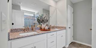 Room in 4 Bedroom Home at Hamptons Cove Rd Gallery 1