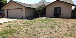 Large 3 Bedroom 2 Bath Home by Westfield School Gallery 1