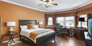 Stunning Lagoon Residence! Gallery 33