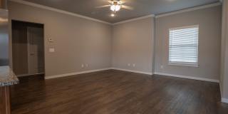 Charming 2 bedroom! Gallery 7