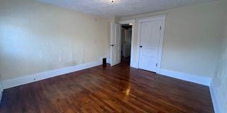 Charming Four Bedroom Home on SE Side! Gallery 15